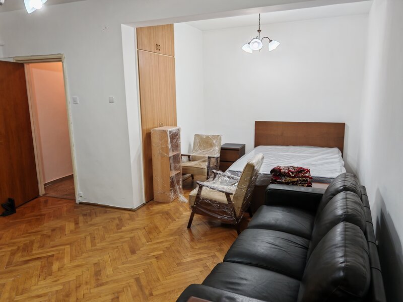 Bucurestii Noi, Pajura oferta inchiriere garsoniera